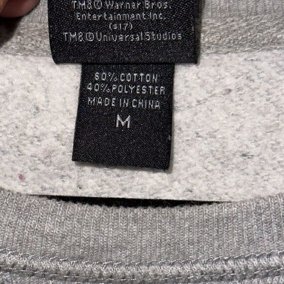 Universal Studios Wizarding World of Harry Potter Gryffindor Sweatshirt Womens M - Picture 5 of 8